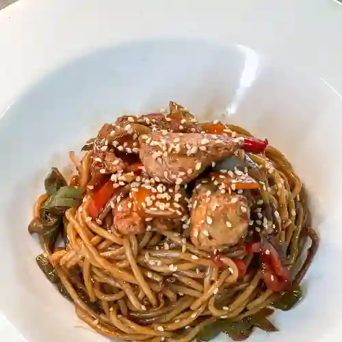 Pasta Teriyaki y Bebida