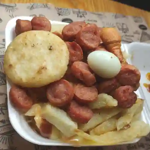 Salchipapas