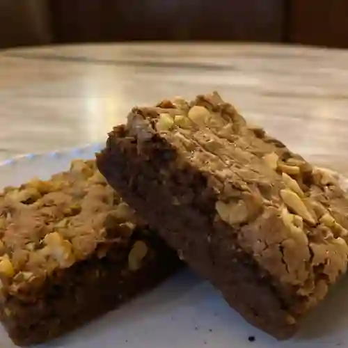 Brownie Melcochudo con Nueces