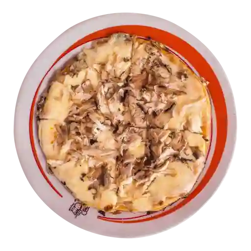 Pizza Pollo-Champiñón y Queso Tradicional