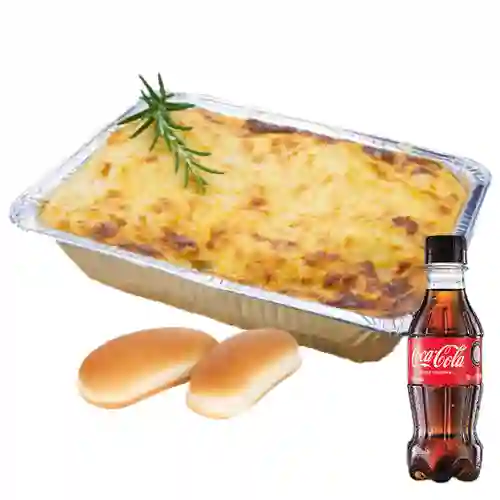 Combo Lasaña de Pollo + Coca Cola Original 250ML