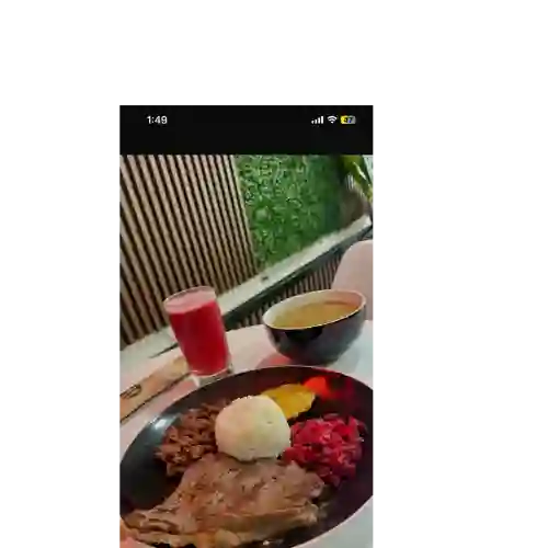 Almuerzo Completo con Pulpa de Cerdo