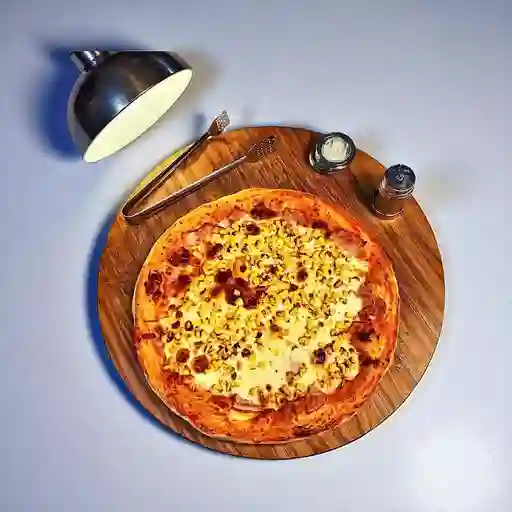 Pizza Familiar Tocineta Maicitos