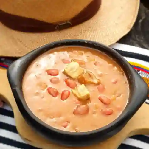 Cazuela de Frijoles
