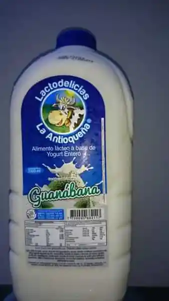 La Antioqueña Alimento Lácteo Guanábana