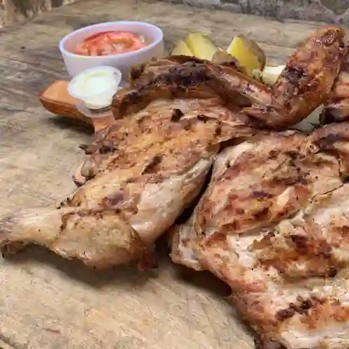1/2 Pollo Al Carbón