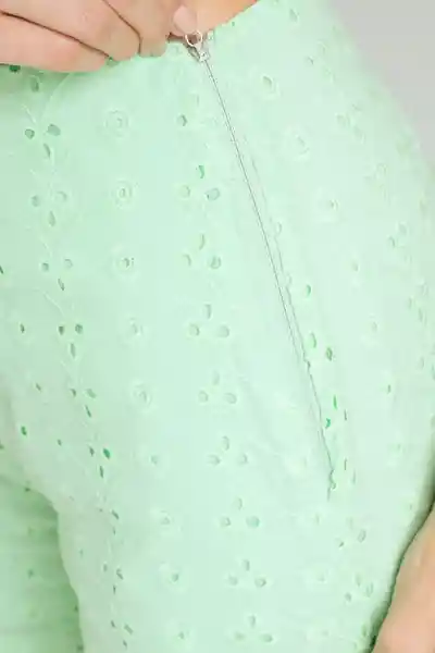 Short Ojalillo Color Verde Masmelo Talla 6 Ragged