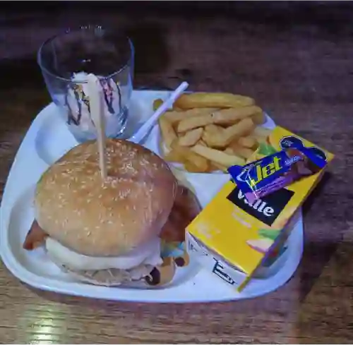 Combo Hamburguesa Intantil