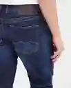 Jean Slim Fit- Famous Azul Clásico Oscuro Talla 32/32 Chevignon