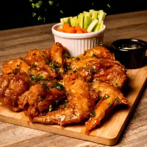 Alitas Del Distrito X6 + Papas + Verduras