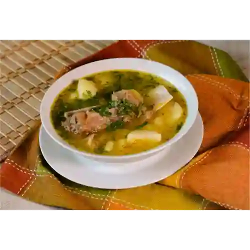 Sopa con Costilla*