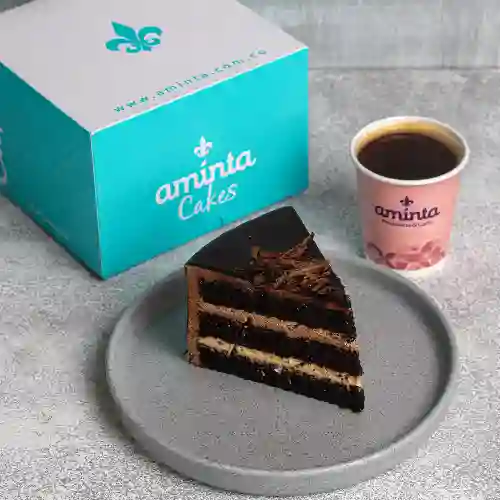Torta de Chocolate + Americano 7 Oz