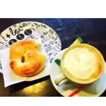 Cafe Latte + 2 Pandebono