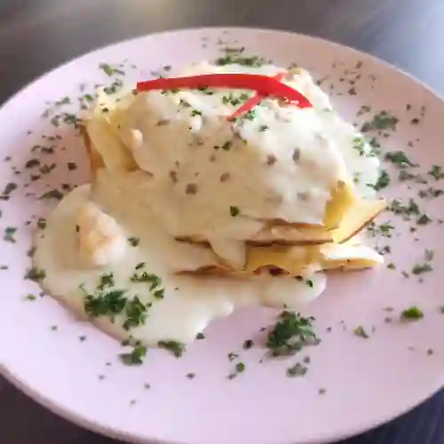 Crepe de Pollo Bechamel