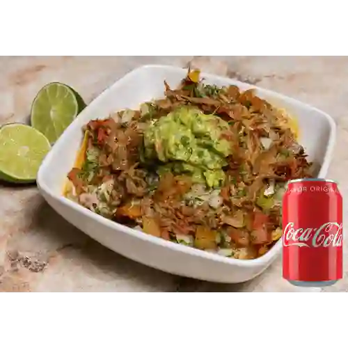 Combo Nachos de Carne Desmechada +Cocacola Orig 330 ml