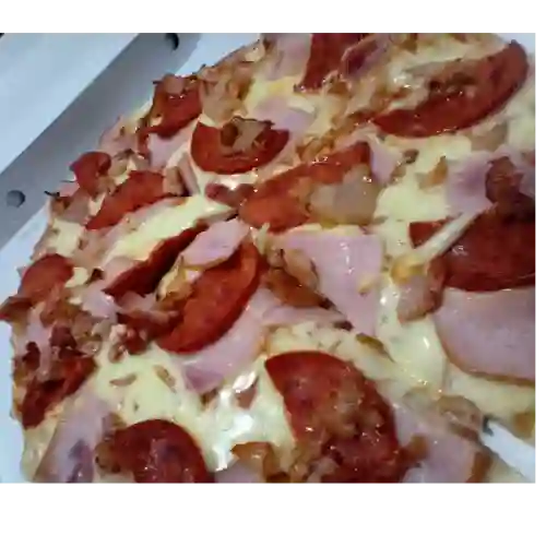 Pizza de Carnes 6 Porciones