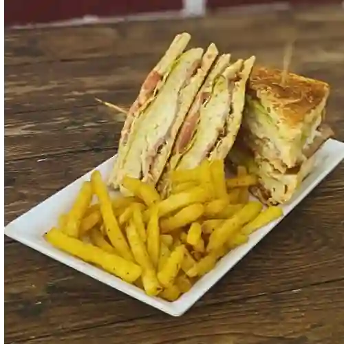 Club Sandwich de Pollo