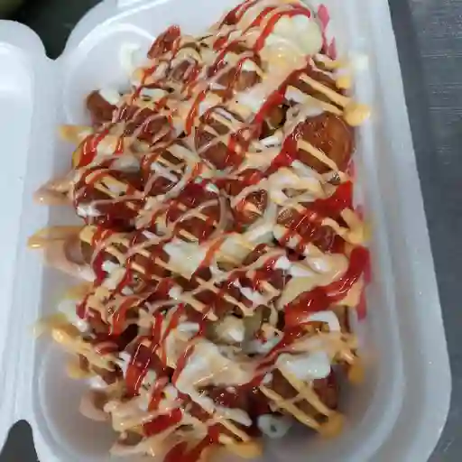 Salchipapa especial mixto