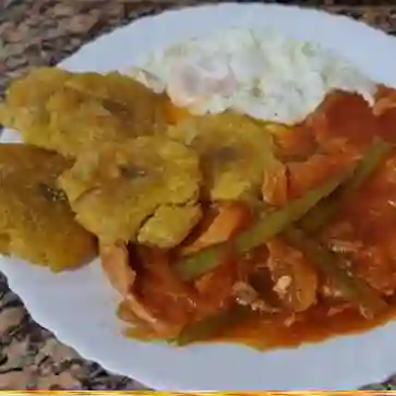 Cerdo en bistec con patacon