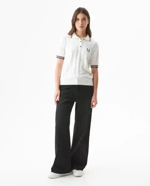 Polo Racing Femenino Crudo Porcelana Claro Talla S Chevignon