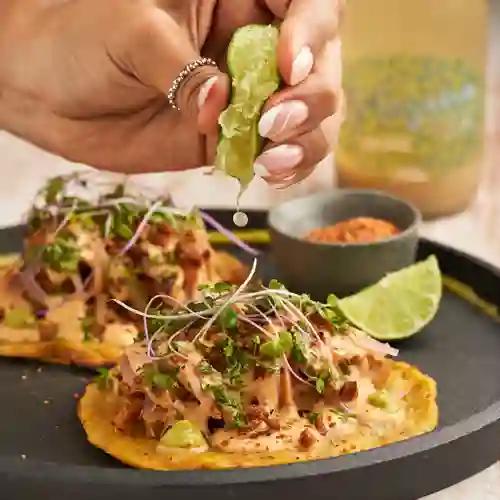 Tacos de Cochinilla Pibil