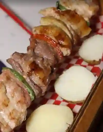 Pinchémonos los 2 Carne y Pollo