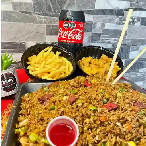 Arroz jamón+ pollo agridulce+papas+1.5lt