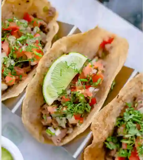 Tacos de cochinita pibil