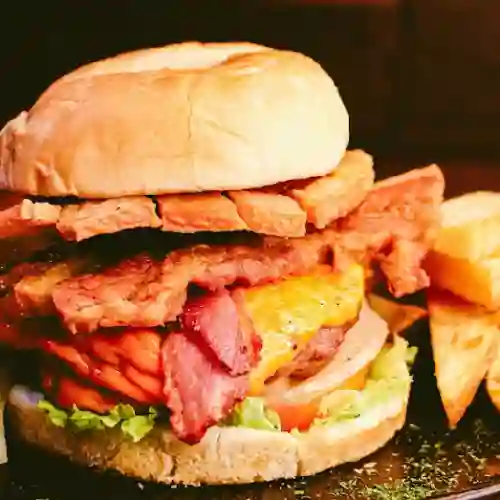 Hamburguesa Mixta Res y Chicharrón