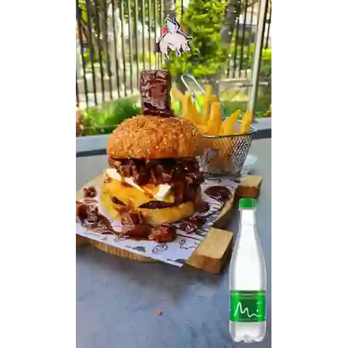 Combo Ultimate Burguer + Manantial Con Gas 600ML