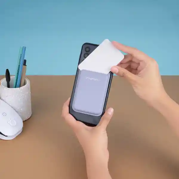 Tarjetero Magnético Para Teléfono Life is For Fun Morado Miniso