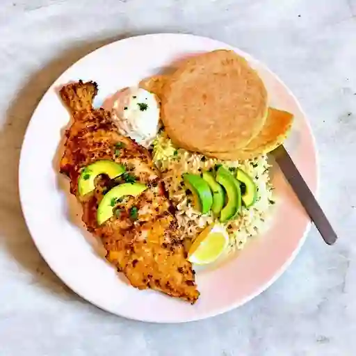 Bandeja con Bagre (Basa)