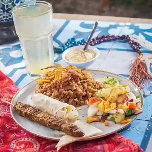 Combo 2 y Jugo Del Día