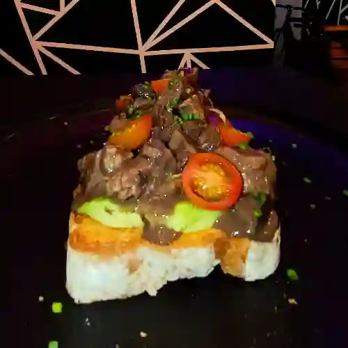 Tostada Beef