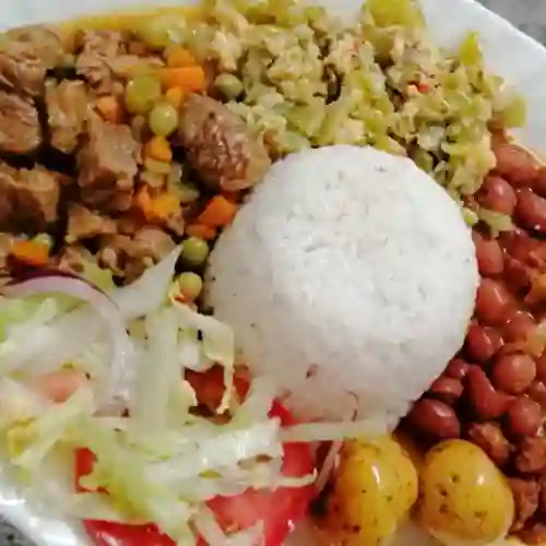 Almuerzo Caserito de Res