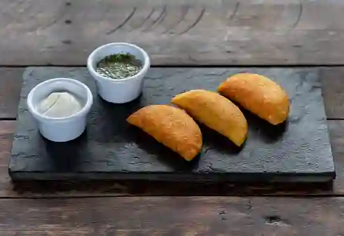 Empanadas de Camarón