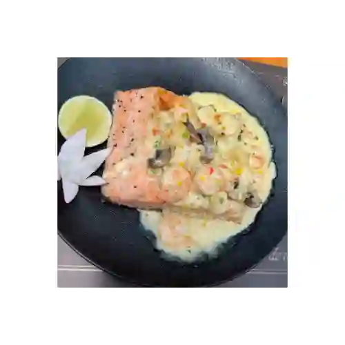 Salmón a la Marinera