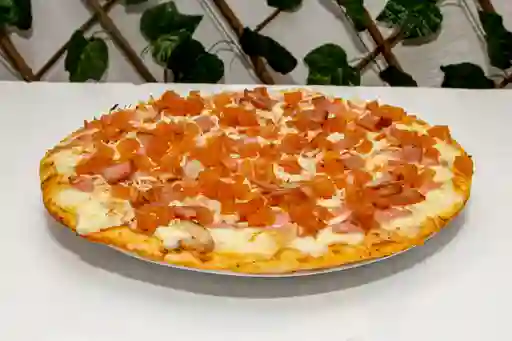 Pizza Hawaiana Pollo y Tocineta
