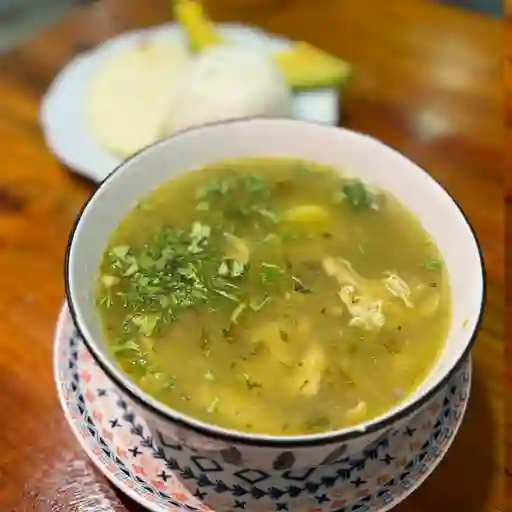 Sopa de pollo