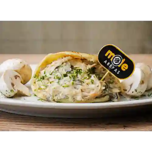 Arepa Pollo con Champiñones