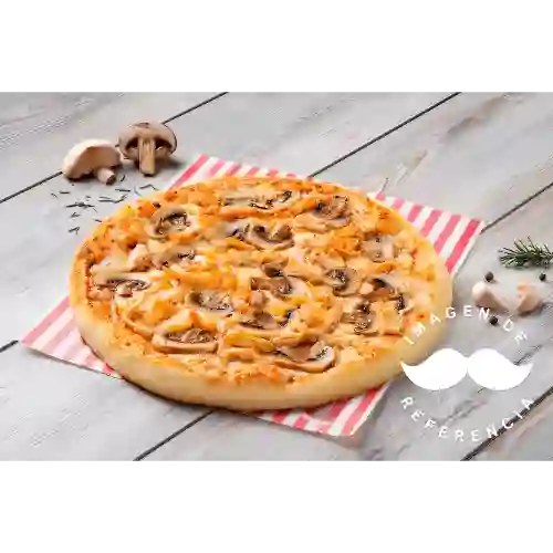 Pizza Pollo y Champiñones