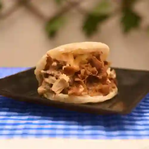 Arepa Pollo Chicharrón