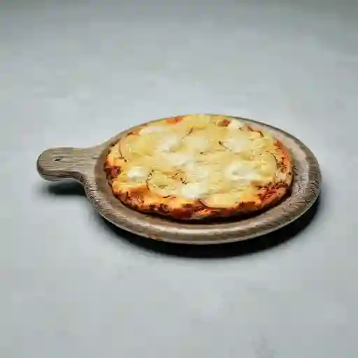 Pizza cuatro quesos (pomodoro)