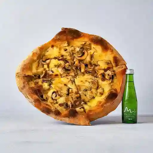 Combo Pizza de Hongos + Manantial con Gas 500 ml