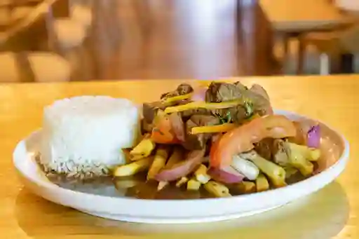 Lomo Saltado
