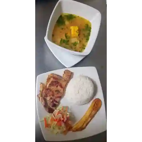 Almuerzo Cerdo