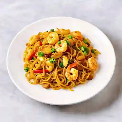 Chow mein pollo y camarones (2-3 pax)