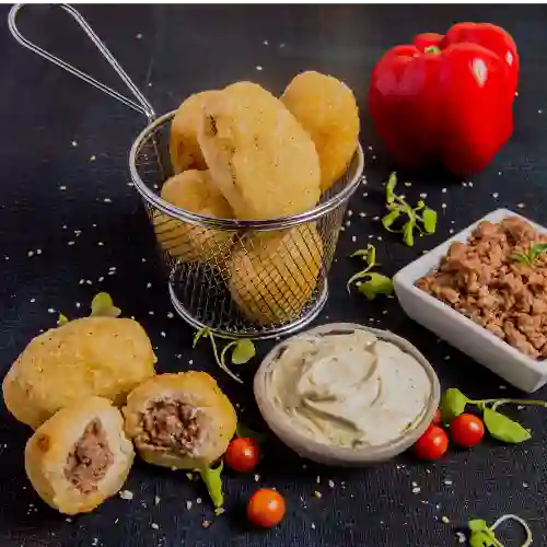 Croqueta de Yuca con Carne