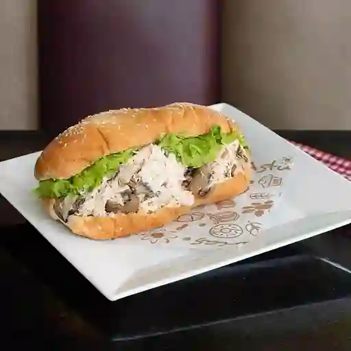 Sándwich Pollo y Champiñón