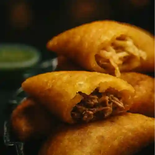 Empanada solo pollo